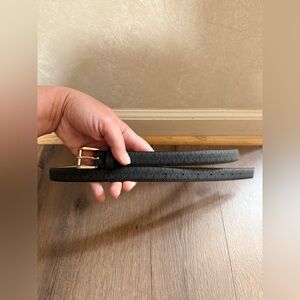 NWOT Michael Kors Slim Skinny Navy Blue Leather Belt with Gold-Tone Buckle